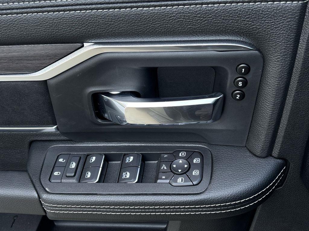 RAM 2500 Laramie Crew Cab 4WD 2026