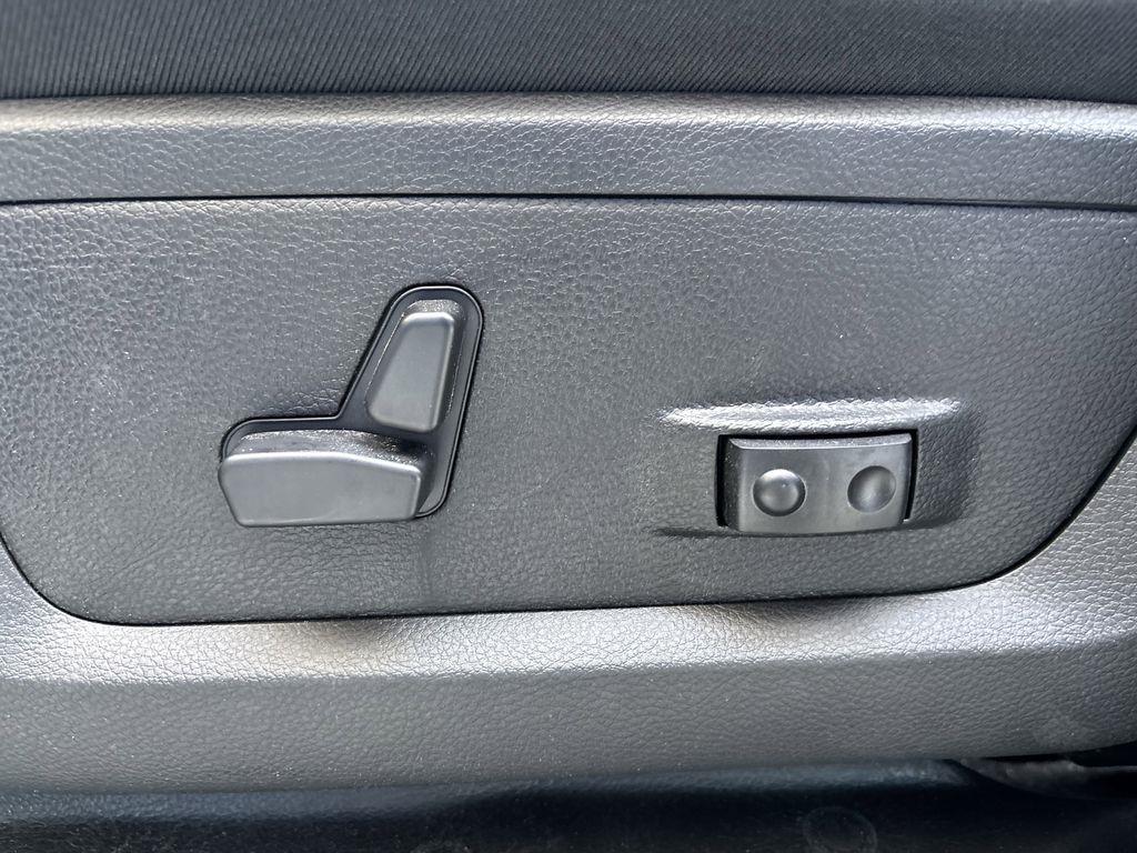 RAM 2500 Laramie Crew Cab 4WD 2026