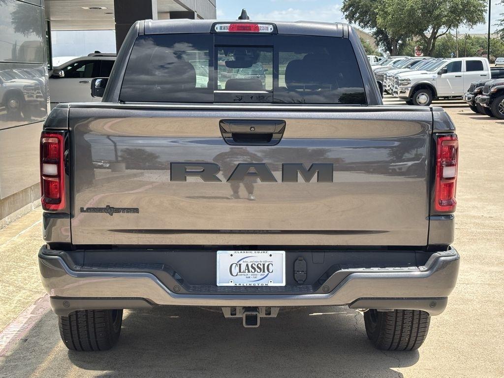 RAM 1500 Big Horn Crew Cab SWB 2WD 2026