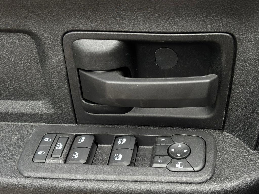 RAM 3500 Crew Cab 4WD DRW 2026