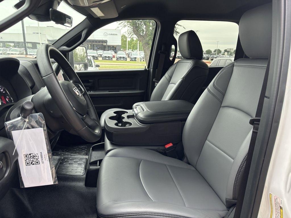 RAM 3500 Crew Cab 4WD DRW 2026