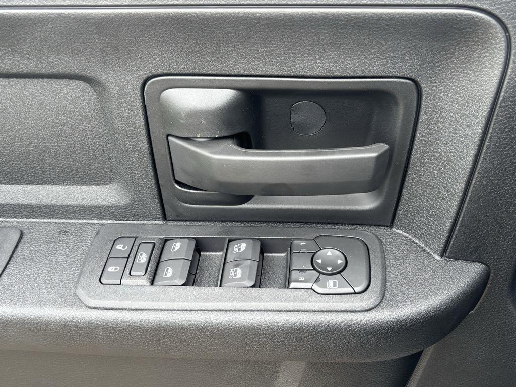 RAM 5500 Crew Cab LWB 4WD DRW 2026