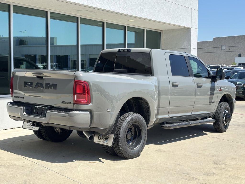 RAM 3500 Laramie Mega Cab 4WD DRW 2026