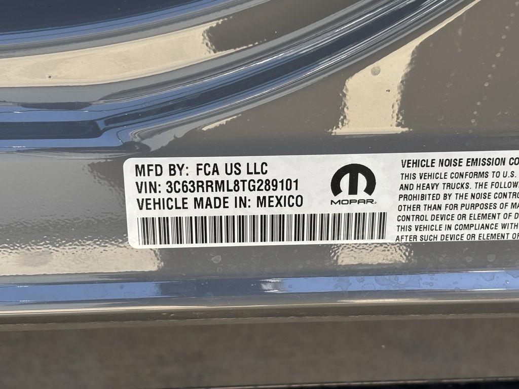RAM 3500 Laramie Mega Cab 4WD DRW 2026