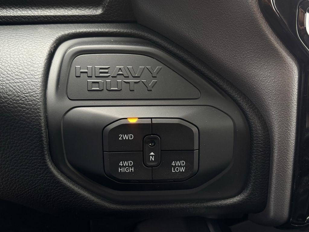 RAM 2500 Laramie Crew Cab 4WD 2026