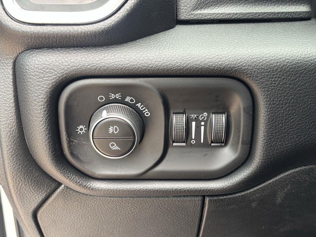 RAM 2500 Laramie Crew Cab 4WD 2026