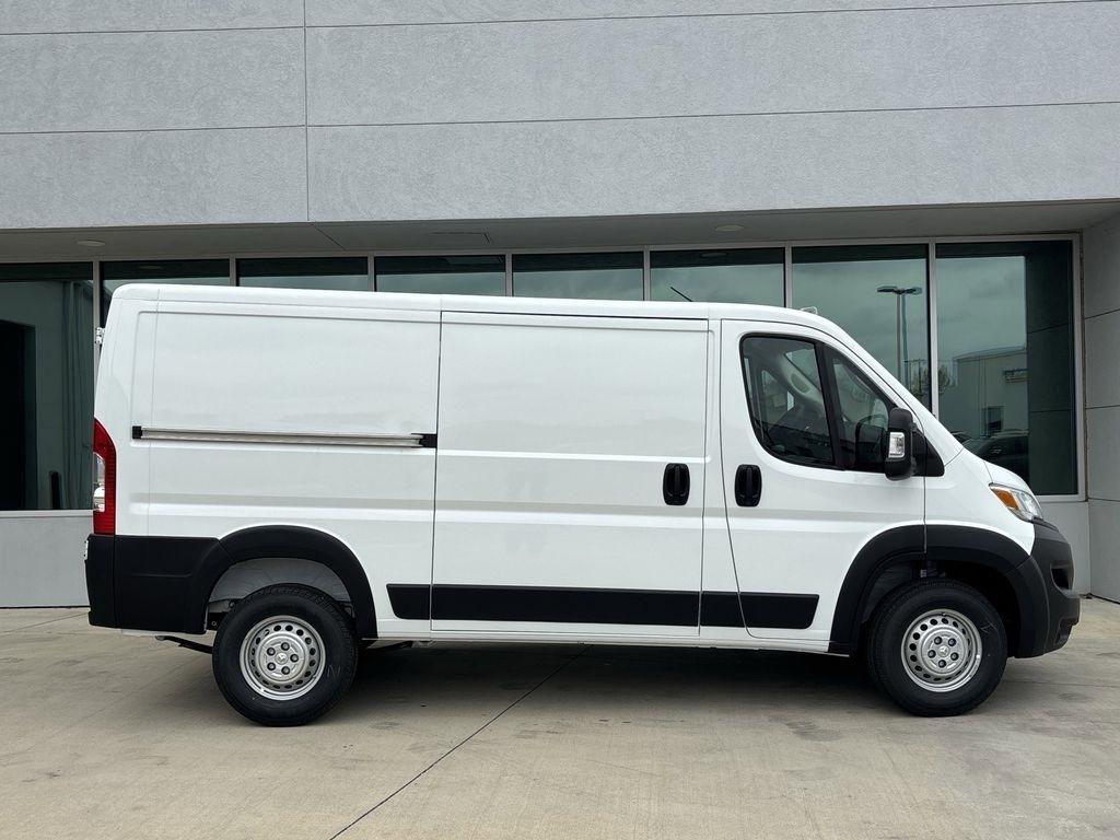 RAM Promaster 1500 Low Roof 136-in. WB 2026