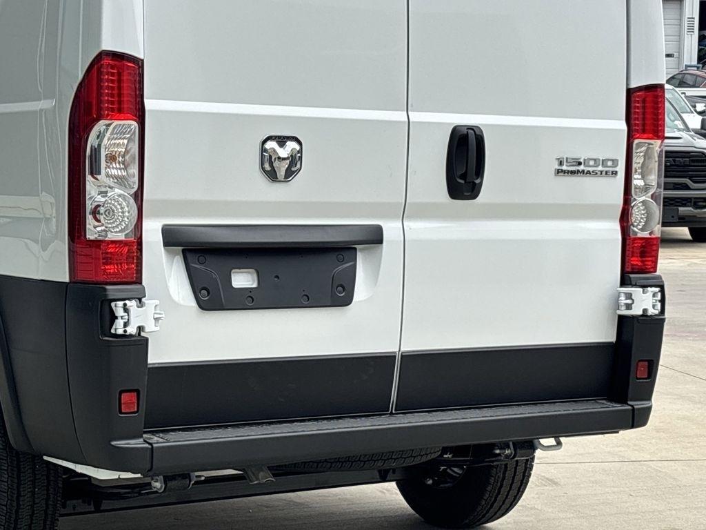RAM Promaster 1500 Low Roof 136-in. WB 2026
