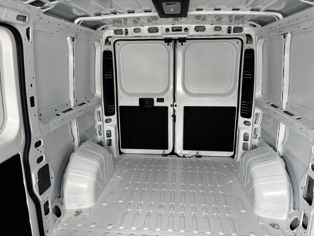 RAM Promaster 1500 Low Roof 136-in. WB 2026