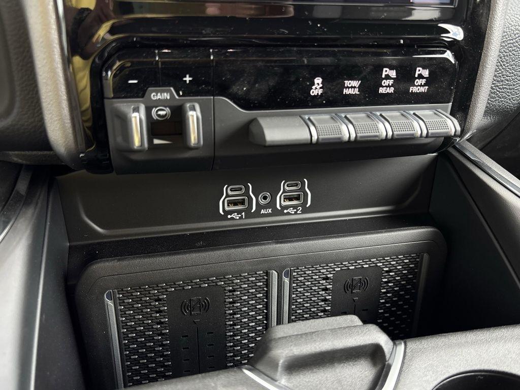 RAM 2500 Laramie Crew Cab SWB 4WD 2026