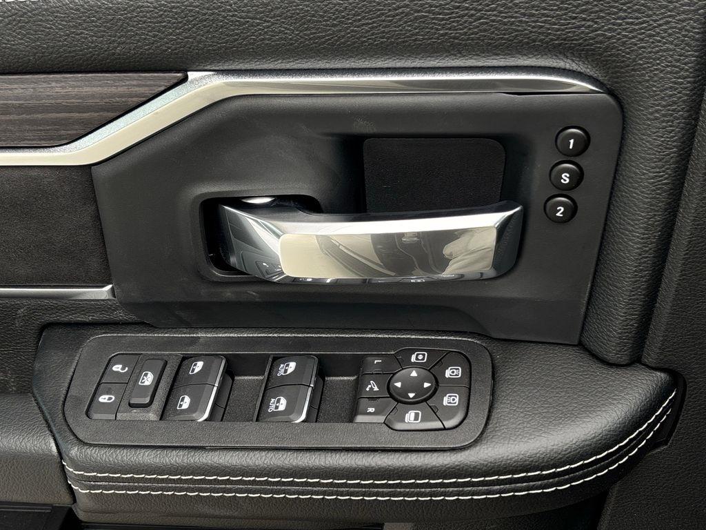 RAM 2500 Laramie Crew Cab SWB 4WD 2026