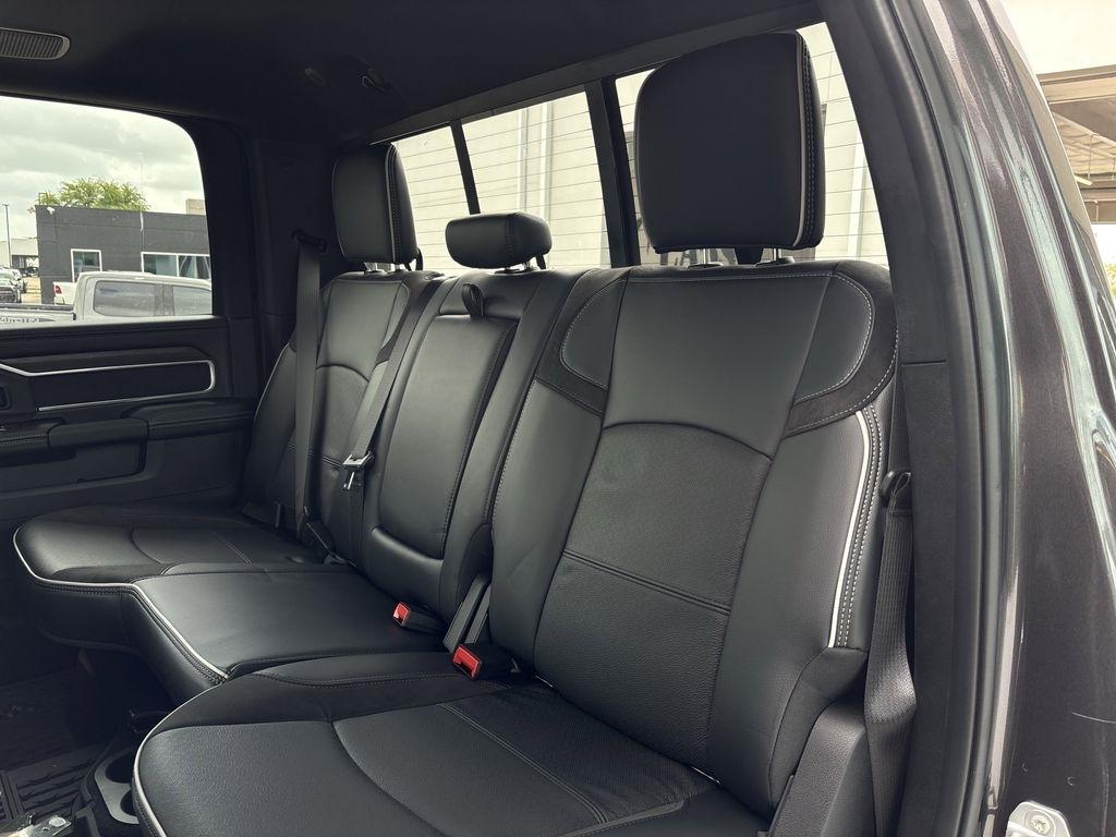 RAM 2500 Laramie Crew Cab SWB 4WD 2026