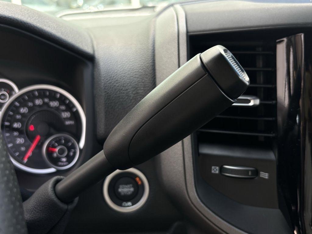 RAM 3500 Tradesman Crew Cab 4WD DRW 2026
