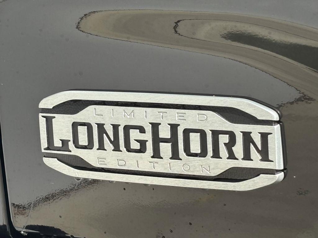 RAM 2500 Limited Crew Cab 4WD 2026