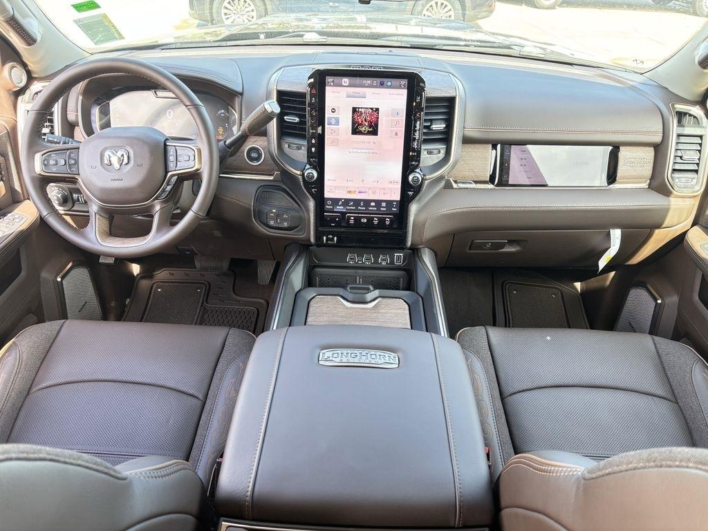 RAM 2500 Limited Crew Cab 4WD 2026