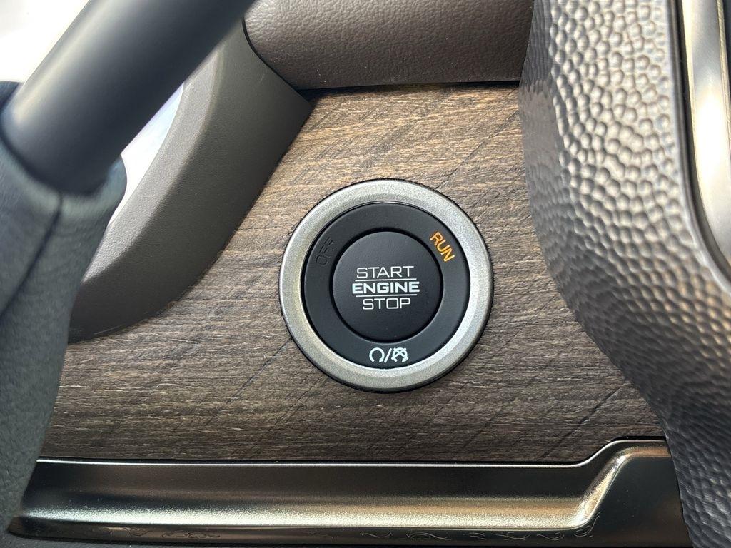 RAM 2500 Limited Crew Cab 4WD 2026