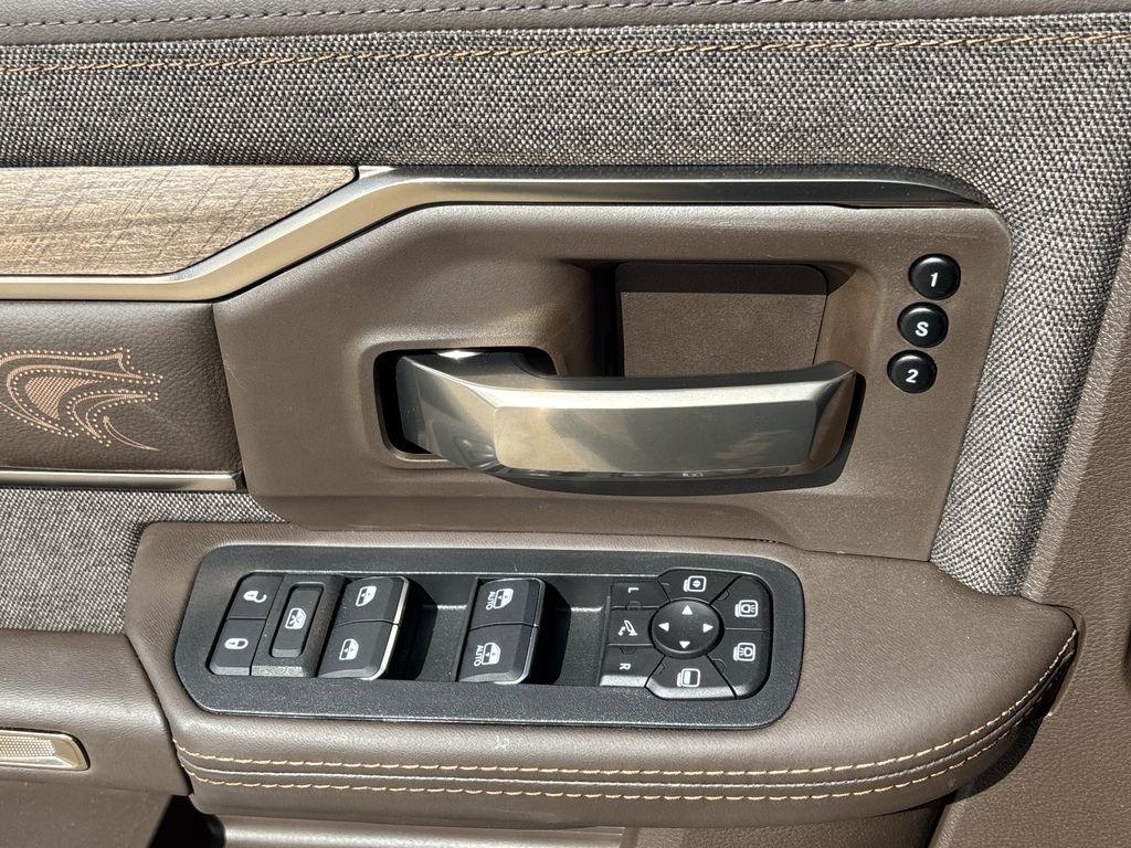 RAM 2500 Limited Crew Cab 4WD 2026