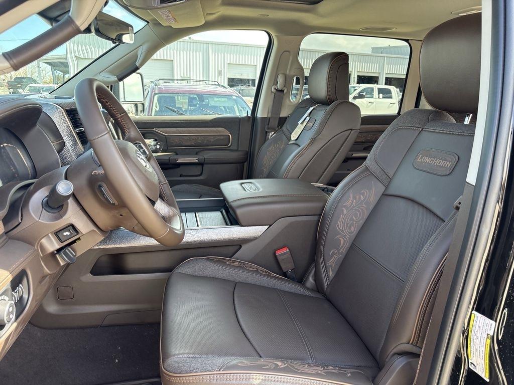 RAM 2500 Limited Crew Cab 4WD 2026