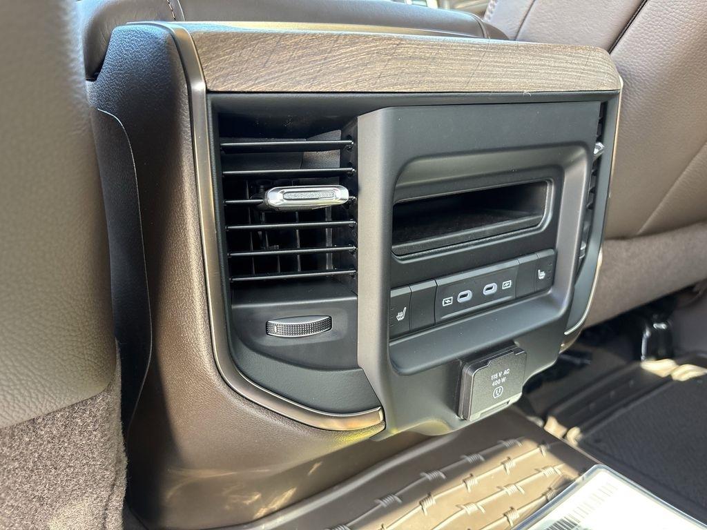 RAM 2500 Limited Crew Cab 4WD 2026