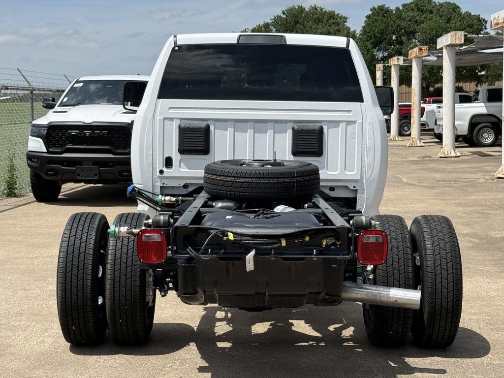 RAM 3500 Crew Cab 4WD DRW 2026