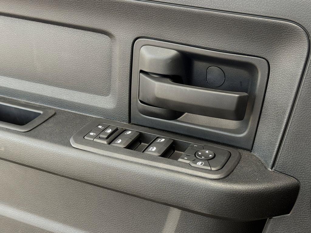 RAM 3500 Crew Cab 4WD DRW 2026