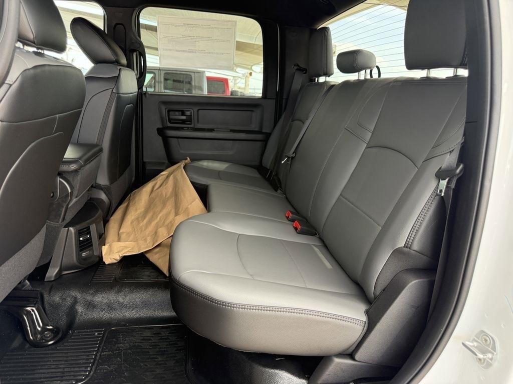 RAM 3500 Crew Cab 4WD DRW 2026