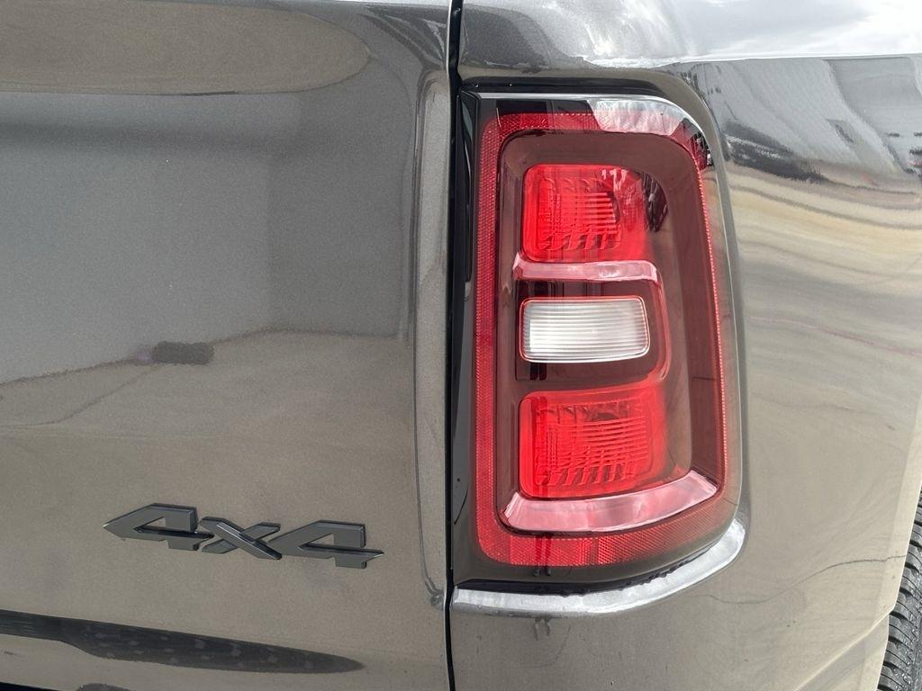 RAM 1500 Tradesman Crew Cab SWB 4WD 2026