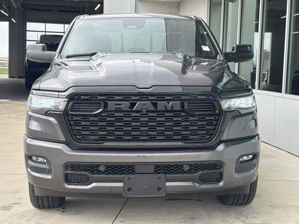 RAM 1500 Tradesman Crew Cab SWB 4WD 2026