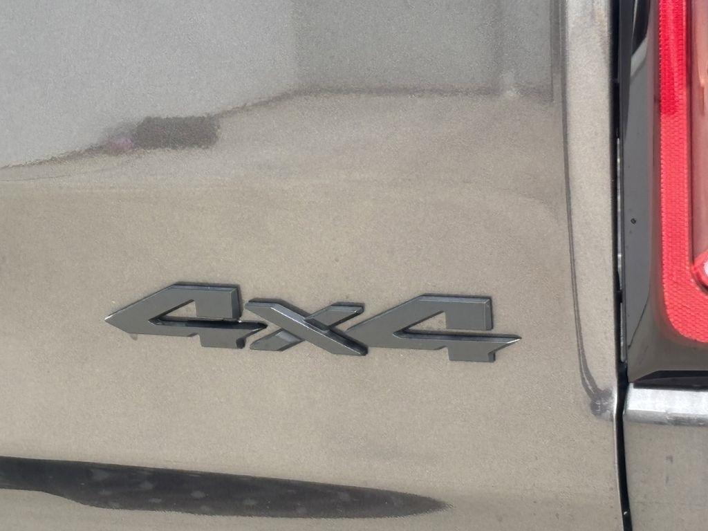 RAM 1500 Tradesman Crew Cab SWB 4WD 2026