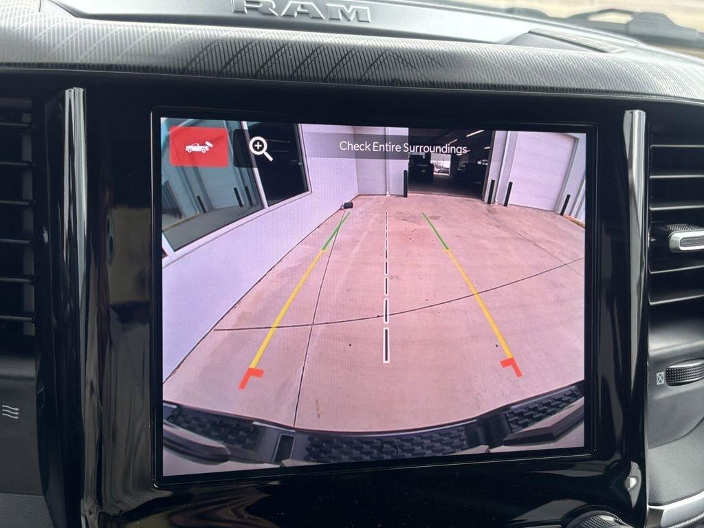 RAM 1500 Tradesman Crew Cab SWB 4WD 2026