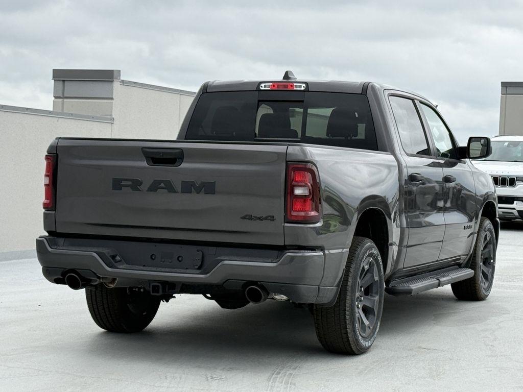 RAM 1500 Tradesman Crew Cab SWB 4WD 2026