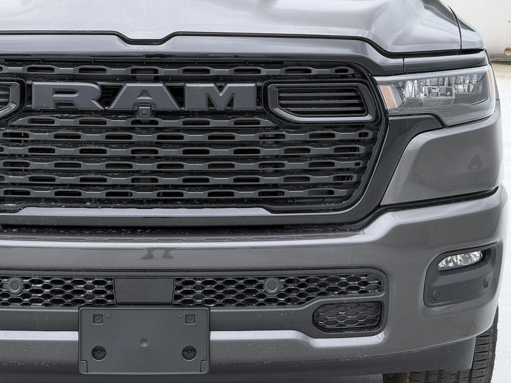 RAM 1500 Tradesman Crew Cab SWB 4WD 2026