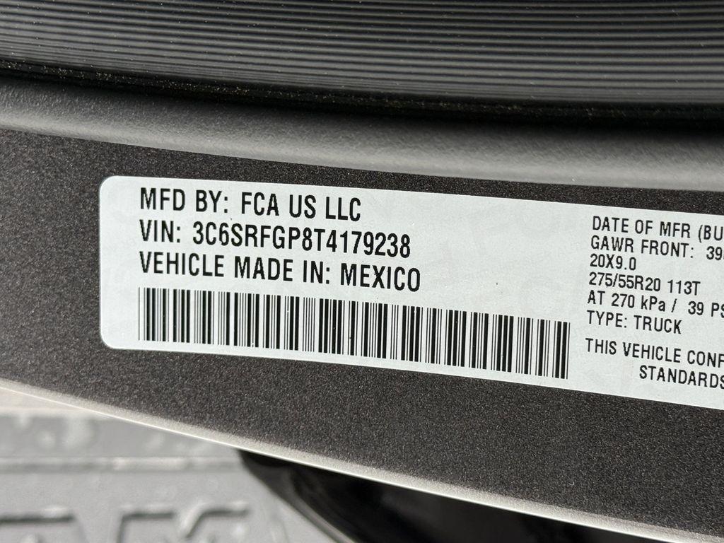 RAM 1500 Tradesman Crew Cab SWB 4WD 2026
