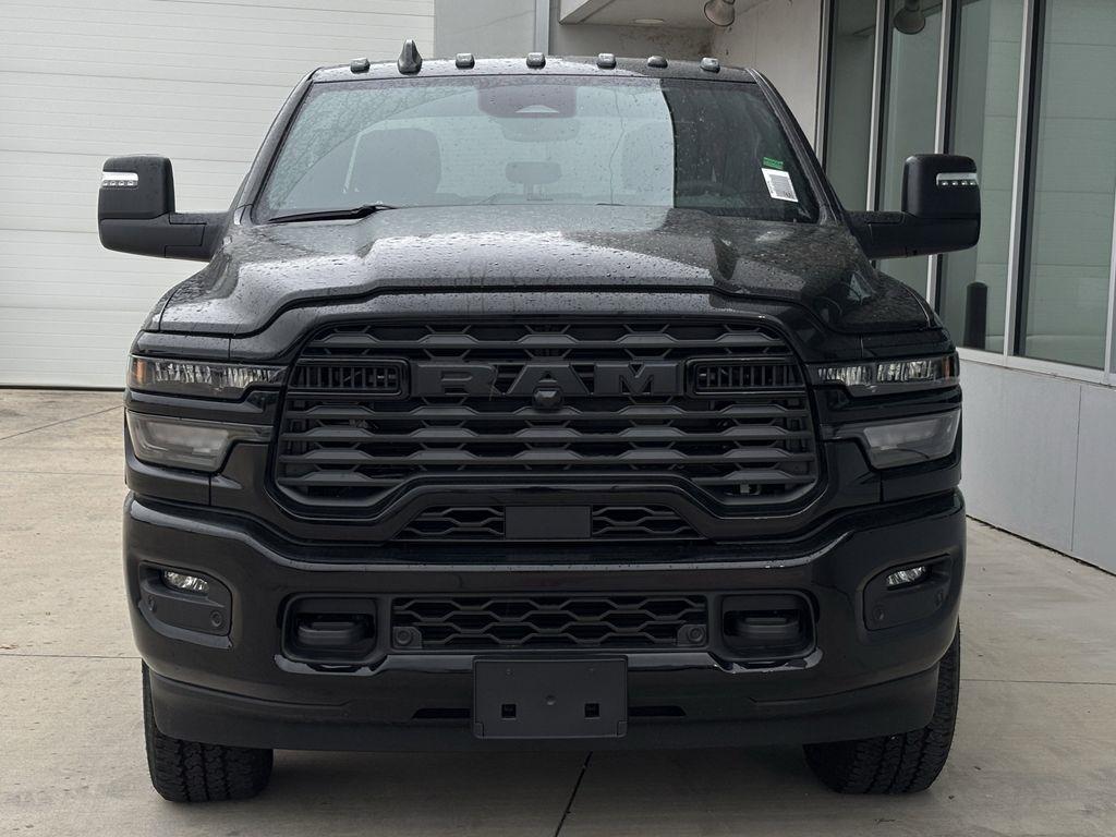 RAM 2500 Big Horn Crew Cab 4WD 2026