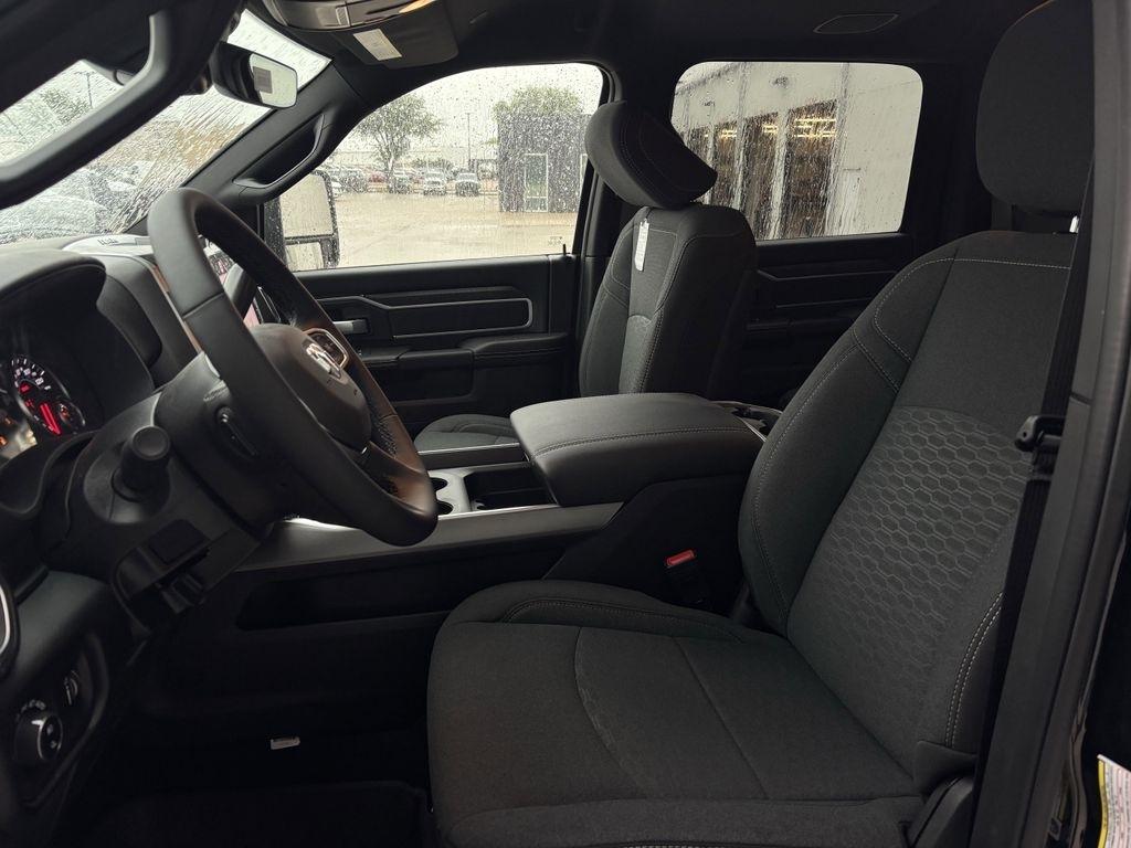 RAM 2500 Big Horn Crew Cab 4WD 2026