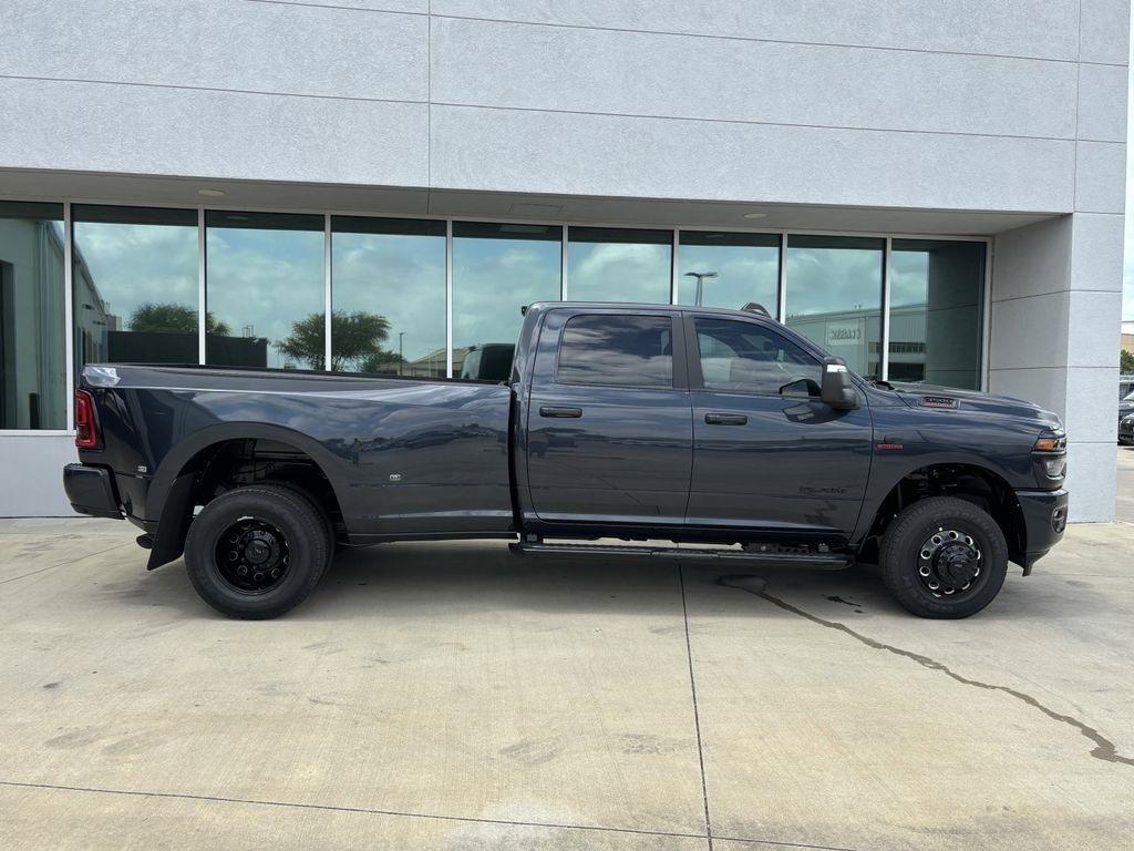 RAM 3500 Big Horn Crew Cab LWB 4WD DRW 2026