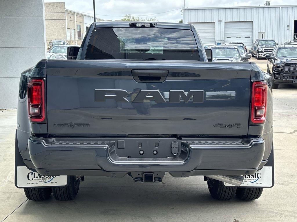 RAM 3500 Big Horn Crew Cab LWB 4WD DRW 2026