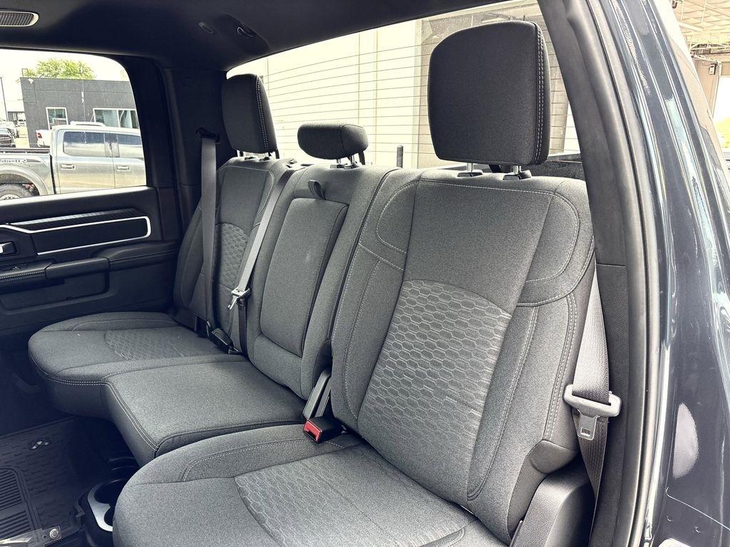 RAM 3500 Big Horn Crew Cab LWB 4WD DRW 2026