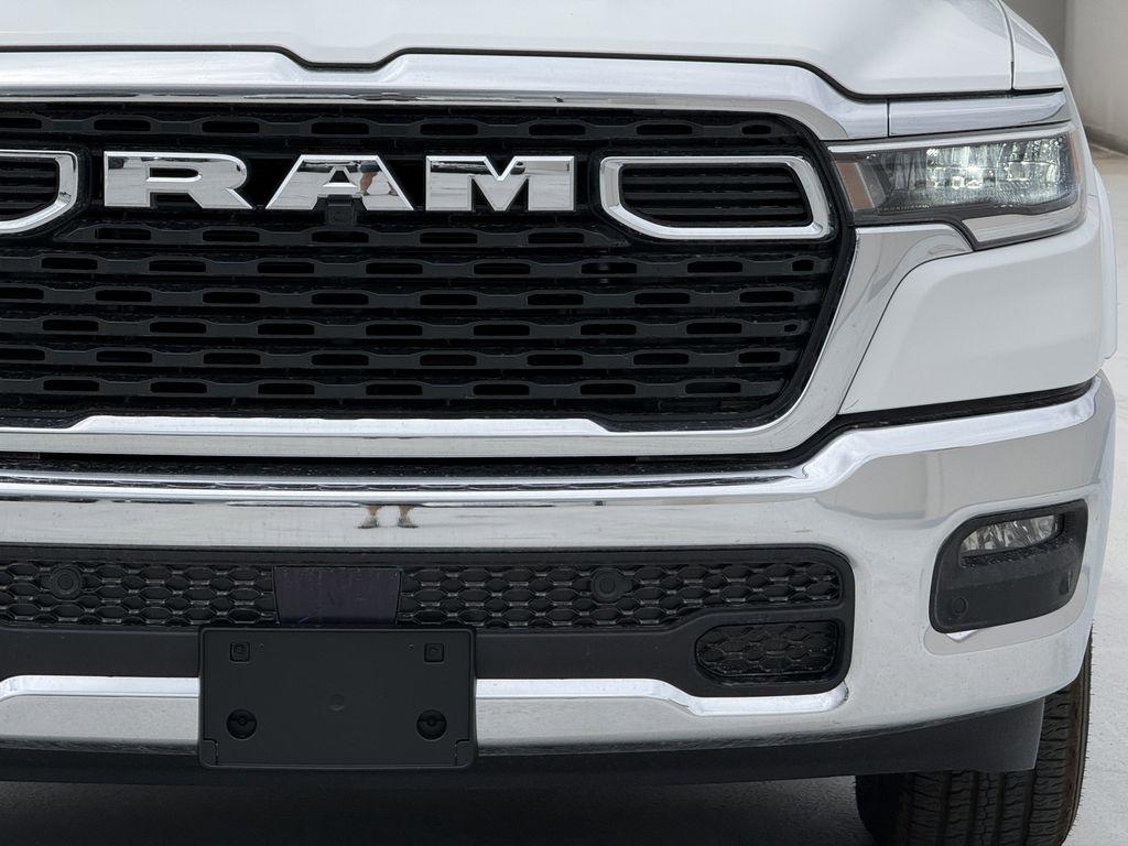 RAM 1500 Big Horn Crew Cab SWB 4WD 2026