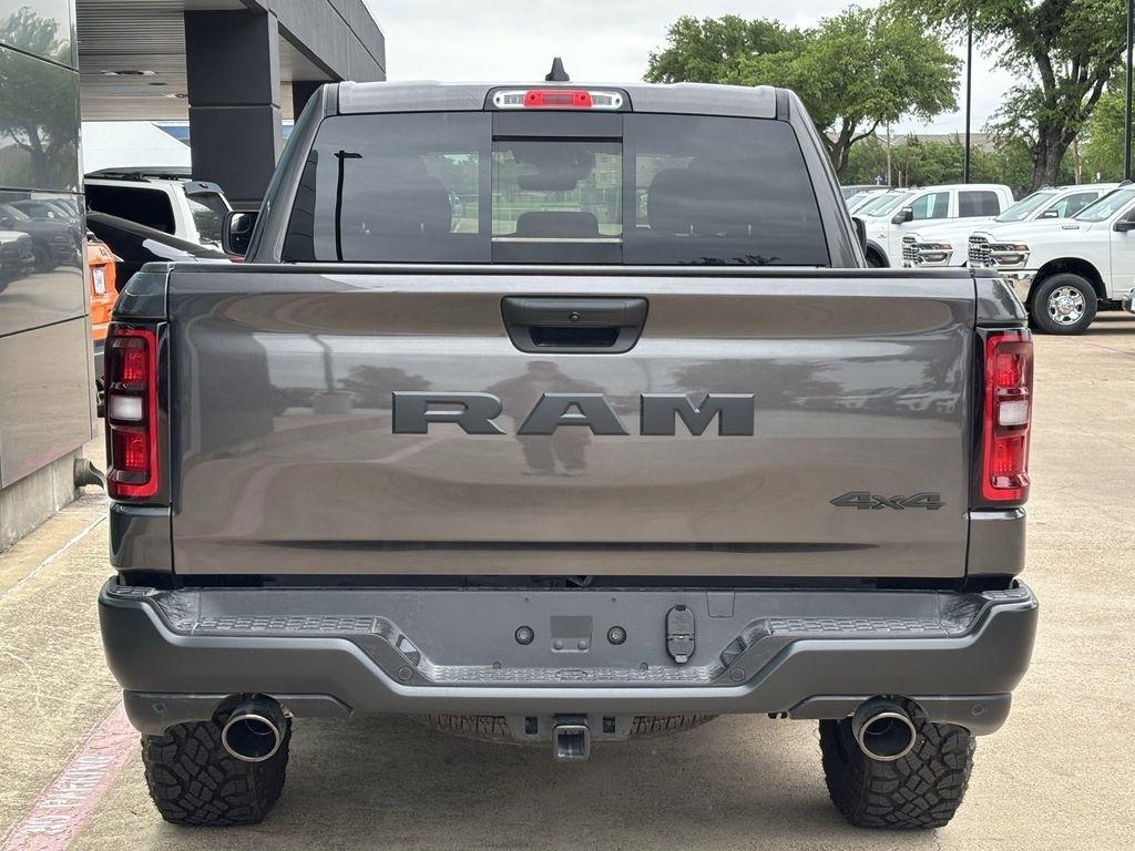 RAM 1500 Tradesman Crew Cab SWB 4WD 2026