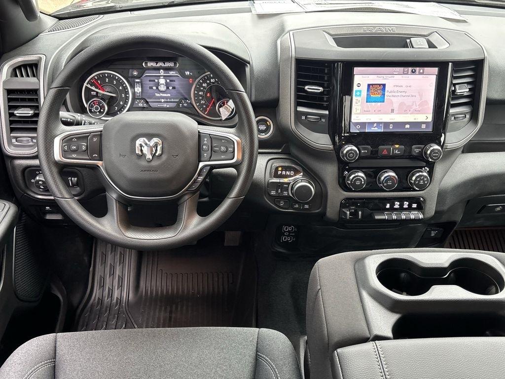 RAM 1500 Tradesman Crew Cab SWB 4WD 2026