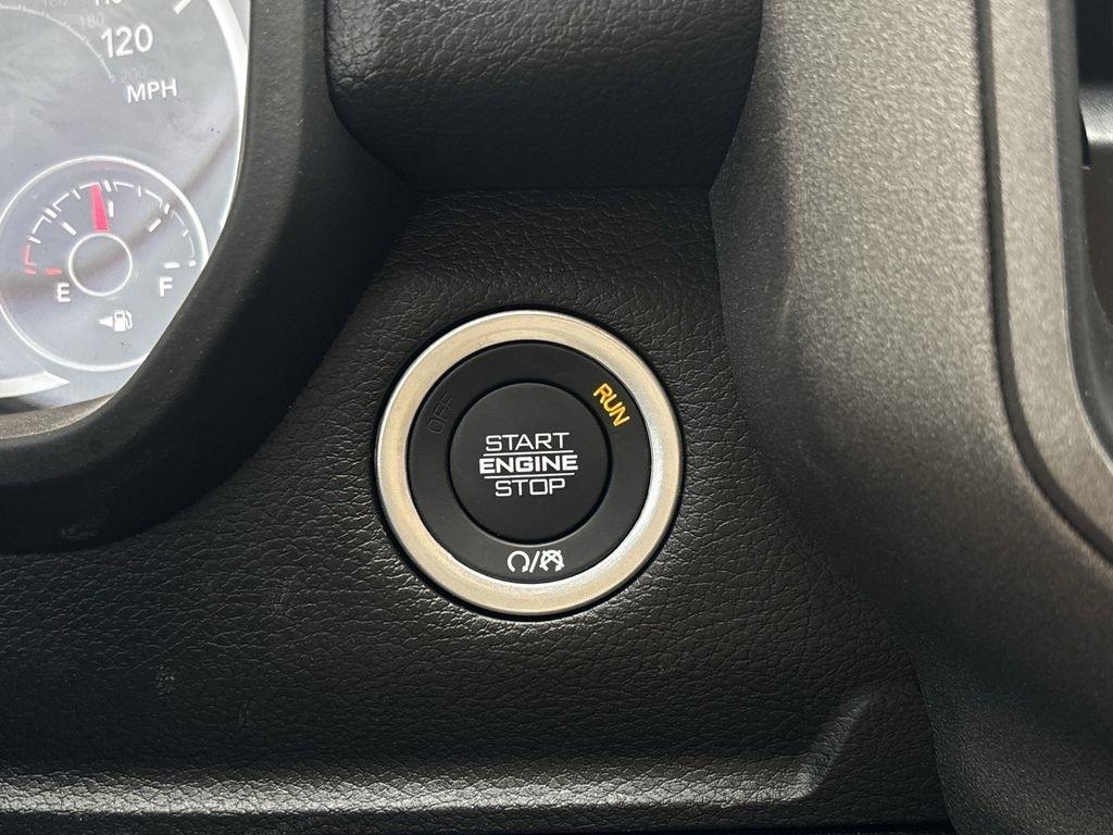 RAM 1500 Tradesman Crew Cab SWB 4WD 2026