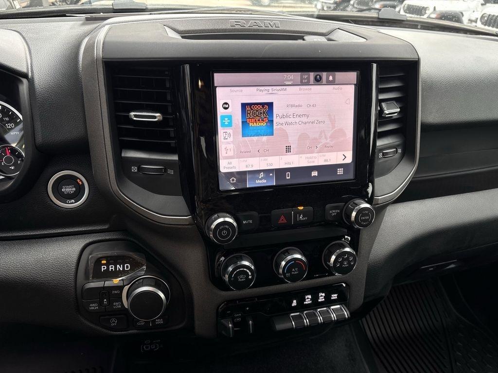 RAM 1500 Tradesman Crew Cab SWB 4WD 2026