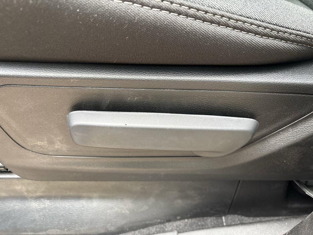 RAM 1500 Tradesman Crew Cab SWB 4WD 2026
