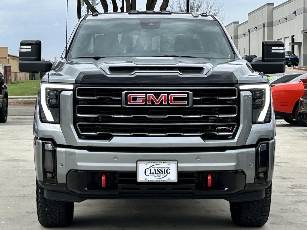 GMC Sierra 2500HD AT4 Crew Cab 4WD 2024