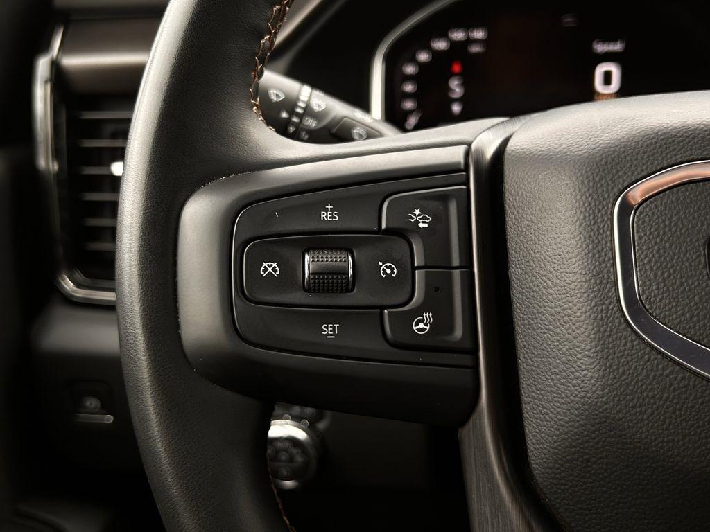 GMC Sierra 2500HD AT4 Crew Cab 4WD 2024