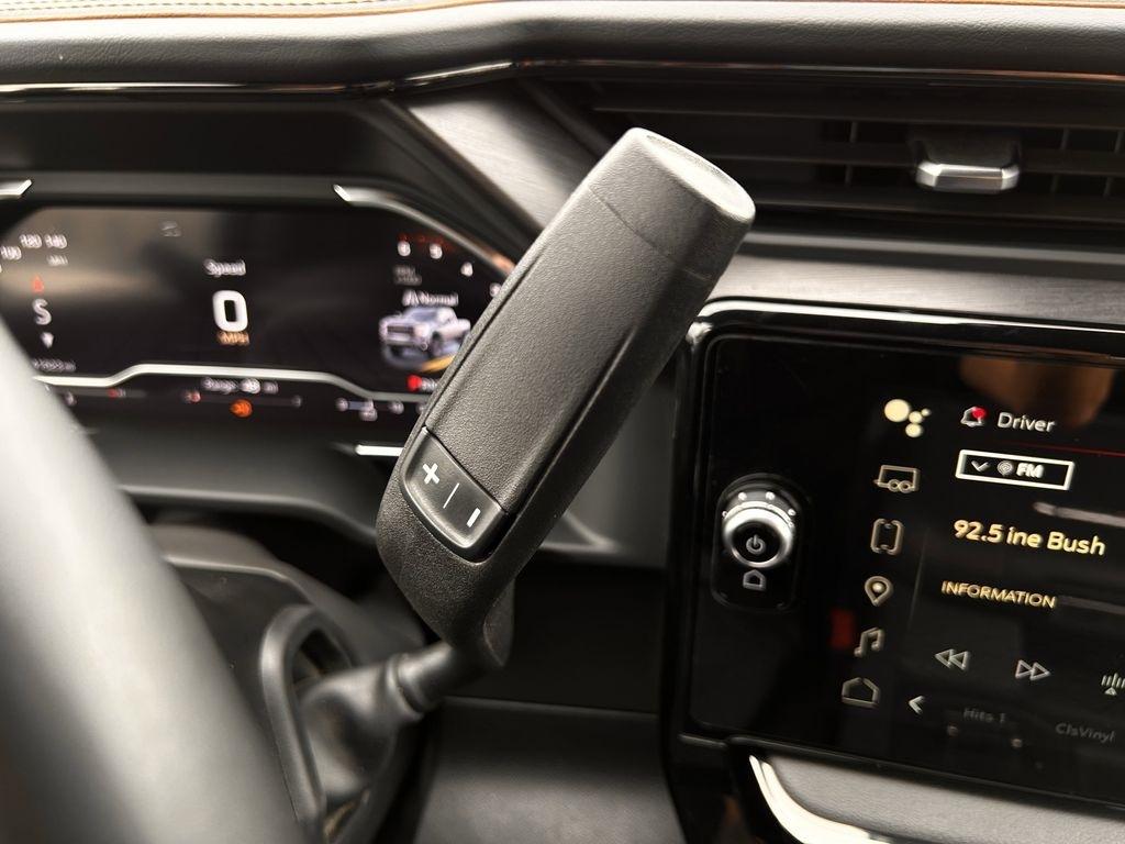 GMC Sierra 2500HD AT4 Crew Cab 4WD 2024