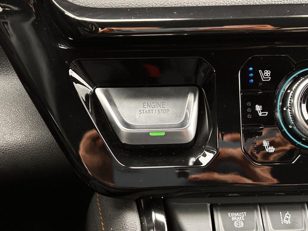 GMC Sierra 2500HD AT4 Crew Cab 4WD 2024