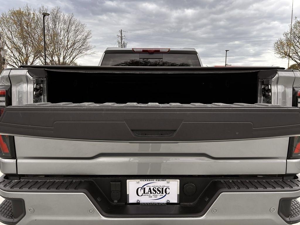 GMC Sierra 2500HD AT4 Crew Cab 4WD 2024