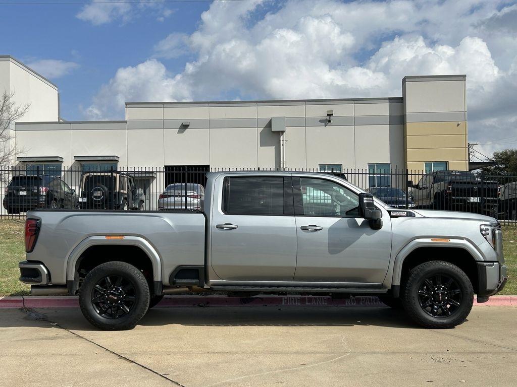 GMC Sierra 2500HD AT4 Crew Cab 4WD 2024